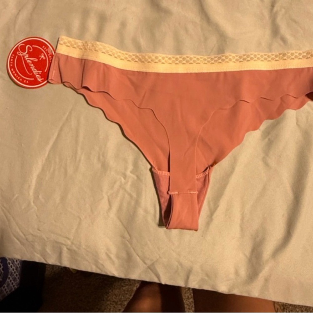 Bundle of 7 pairs of women’s thongs